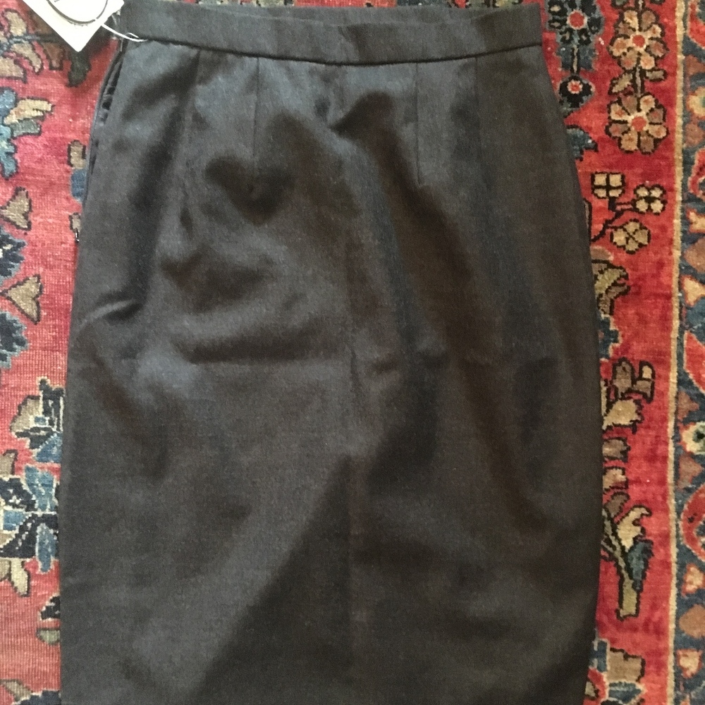 Anne Klein, Size 6 Pencil Skirt, New with tags
